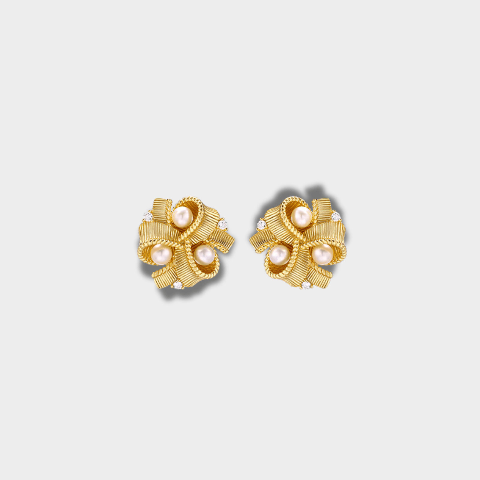 S925 Luxury Gold Pearl Cluster Stud Earrings | GottaIce