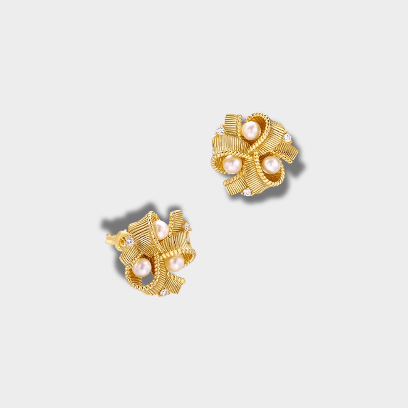 S925 Luxury Gold Pearl Cluster Stud Earrings | GottaIce